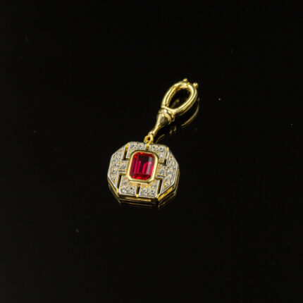 Ruby Detay Mikron Charm
